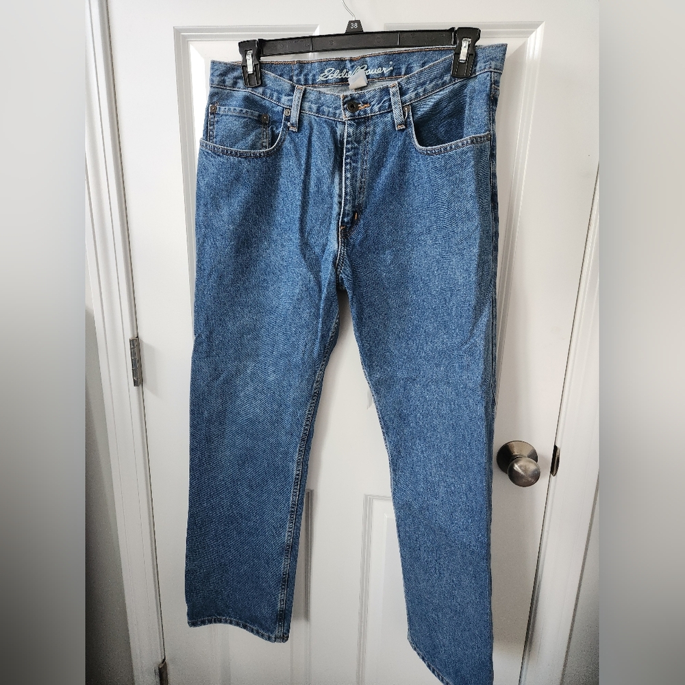 Eddie Bauer Relaxed Fit Jeans 33/30